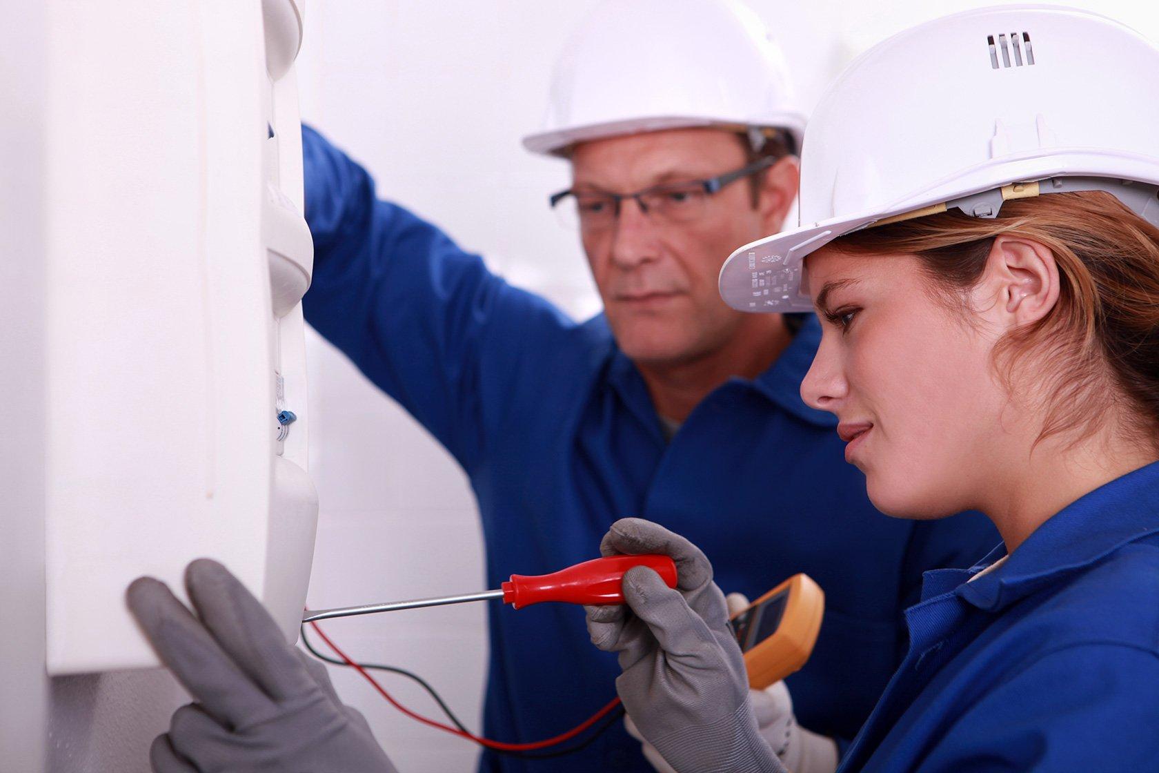 Advantages Hiring Electricians